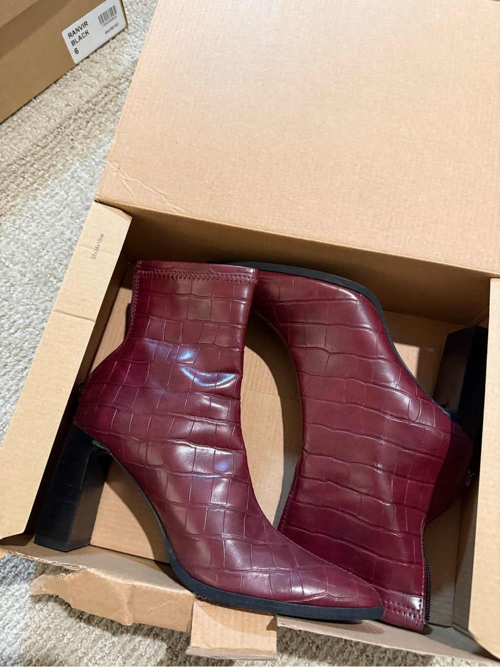 Mango Women's Burgundy Croc-Embossed Ankle Boots size 36/ size 6